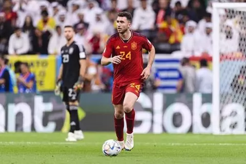 يورو 2024.. شكوك حول مشاركة لابورت مع المنتخب الإسباني أمام كرواتيا